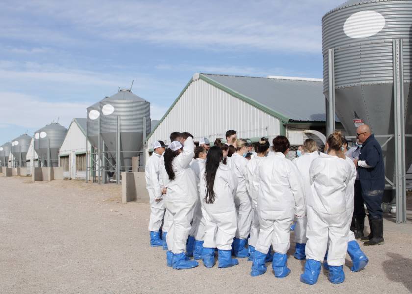 Seaboard Foods Gives College Students a Unique Look Inside Company